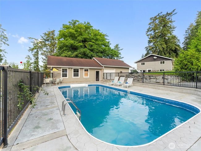 In-Ground Pool | Image 31