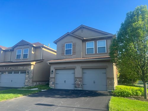 1861 Crenshaw Cir, Vernon Hills, IL, 60061-1242 | Card Image
