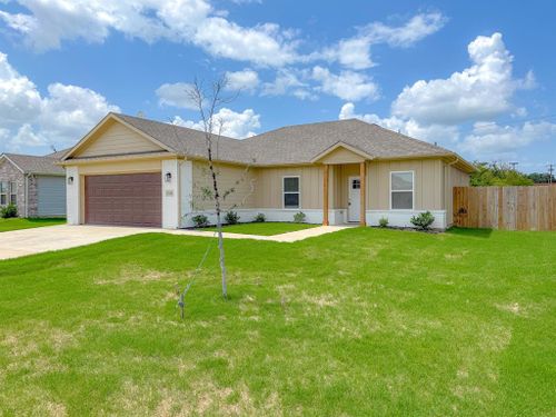 3820 Skylane Avenue, Corsicana, TX, 75110 | Card Image