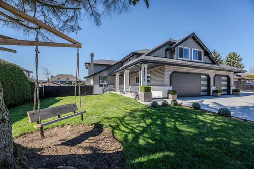 14182 83 Ave, Surrey, BC, V3W0V7 | Card Image