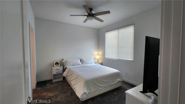 The guest room or mother-in-law suite at the first level. | Image 11