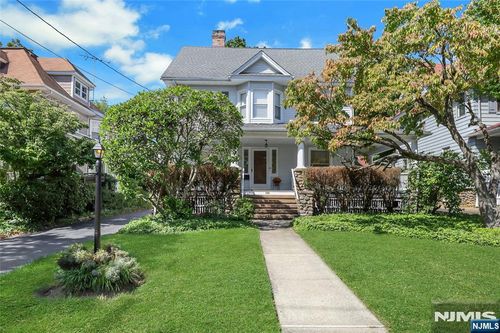 144 Lincoln Avenue, Ridgewood, NJ, 07450 | Card Image
