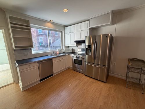 32-19 Salutation St, Boston, MA, 02109-5511 | Card Image