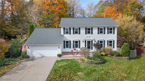 10424 Oviatt Ln, Twinsburg, OH, 44087-1472 | Card Image