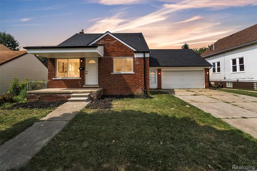 8712 Whitlock Ave, Dearborn, MI, 48126-2340 | Card Image