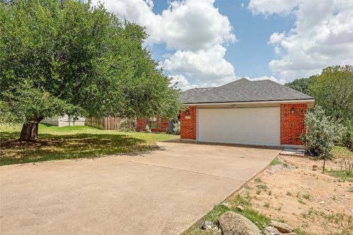 21715 Ticonderoga Ave, Lago Vista, TX, 78645-6767 | Card Image