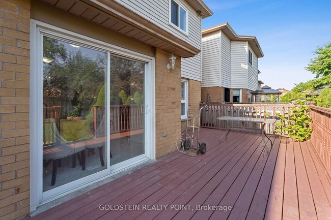 67 Hartrick Pl, House other with 4 bedrooms, 3 bathrooms and 3 parking in Whitby ON | Image 39