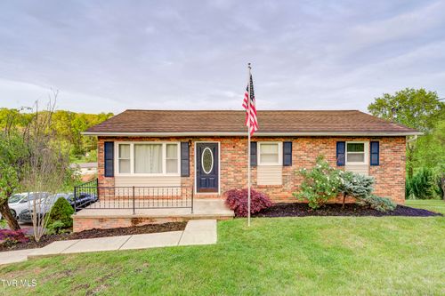 945 Choctaw Dr, Chuckey, TN, 37641-7002 | Card Image
