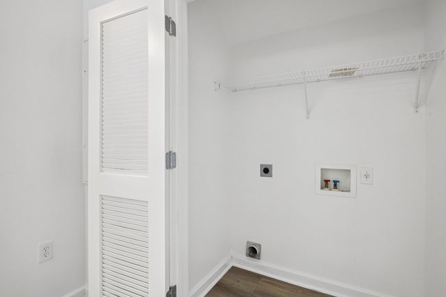 Laundry closet! | Image 6
