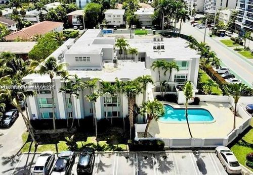 205-9971 W Bay Harbor Dr, Bay Harbor Islands, FL, 33154-1577 | Card Image