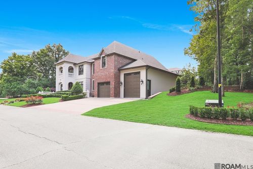 21647 Waterfront East Dr, Maurepas, LA, 70449-5317 | Card Image