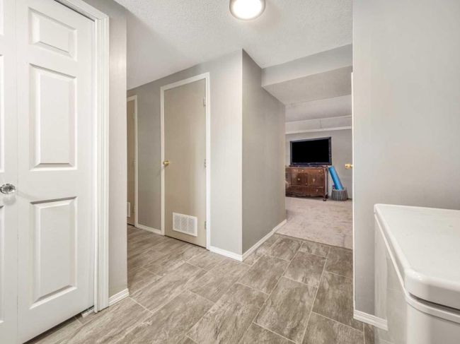1806 14 Avenue S, Home with 4 bedrooms, 2 bathrooms and 3 parking in Lethbridge AB | Image 25