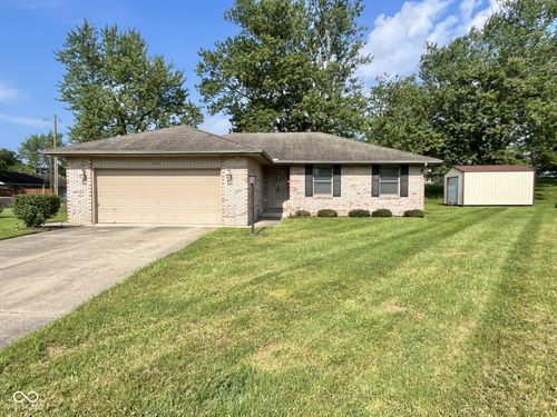 345 Redwood Ct, Seymour, IN, 47274-1159 | Card Image