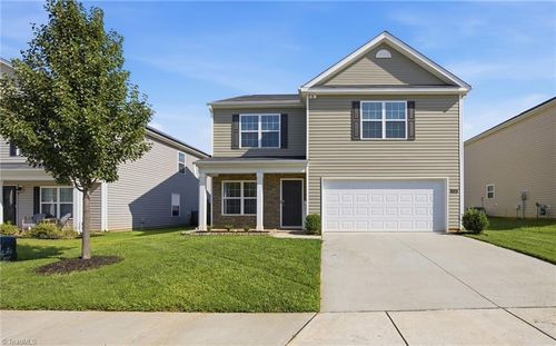 5143 Nokota Pl, Greensboro, NC, 27405-9803 | Card Image