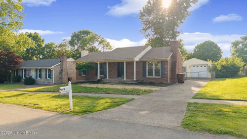 3902 Bristol Oaks Dr, Jeffersontown, KY, 40299-1344 | Card Image
