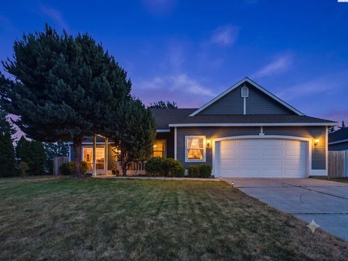 773 Canyon St, Richland, WA, 99352-9408 | Card Image