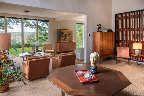 62 Circuit Rd, Tuxedo Park, NY, 10987-4046 | Card Image