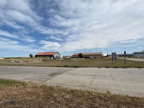 101 Centennial Dr, Big Timber, MT, 59011-7799 | Card Image
