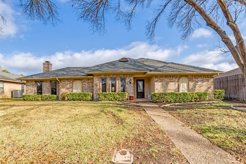 10009 Chimney Hill Ln, Dallas, TX, 75243-2905 | Card Image