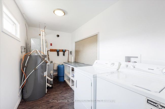 109 Maple Ave, House other with 2 bedrooms, 2 bathrooms and 6 parking in Sutton West ON | Image 20