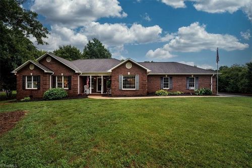 7765 Sherrills Ford Road, Sherrills Ford, NC, 28673 | Card Image
