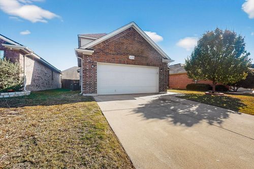 9716 Brenden Dr, Fort Worth, TX, 76108-3885 | Card Image
