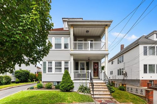 130 Francis St, Everett, MA, 02149-4903 | Card Image