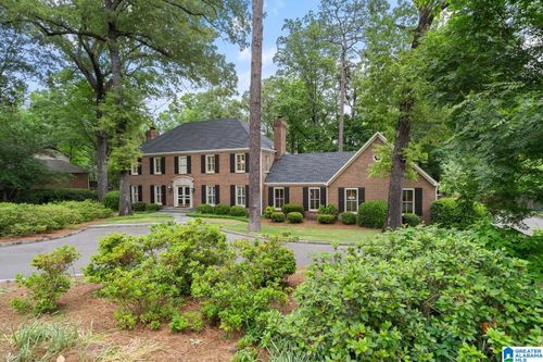 3923 Seven Bark Cir, Mountain Brk, AL, 35243-5910 | Card Image