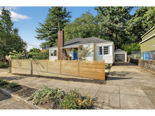 4305 Se Francis St, Portland, OR, 97206-3255 | Card Image