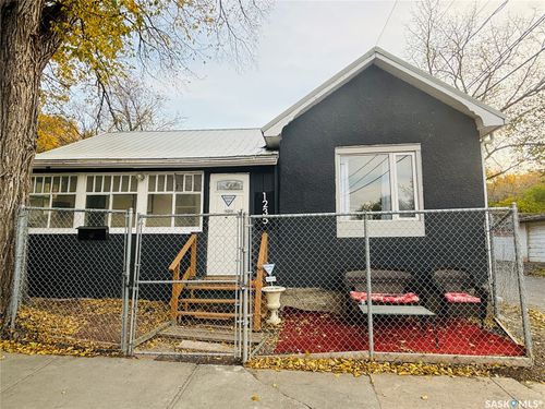 1235 12th Avenue, Regina, SK, S4P0L2 | Card Image