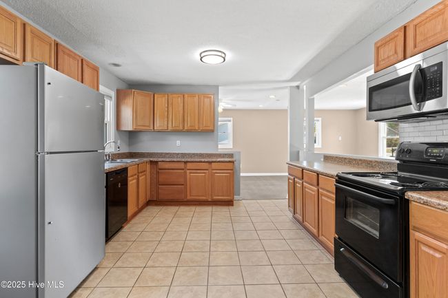 64 Sanders Dr, House other with 3 bedrooms, 2 bathrooms and null parking in Hubert NC | Image 8