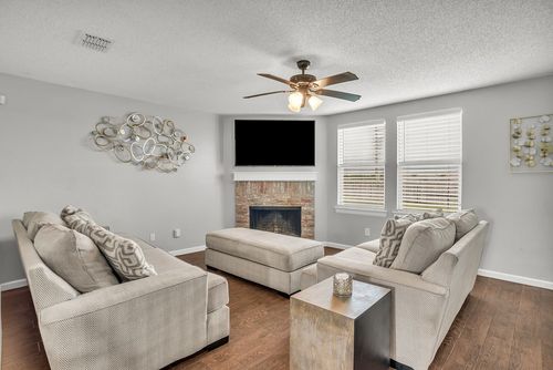 1255 April Showers Ln, Lancaster, TX, 75134-4600 | Card Image