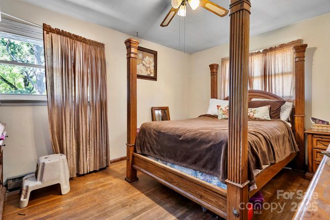 3265 W Innes St, House other with 4 bedrooms, 3 bathrooms and null parking in Salisbury NC | Image 16