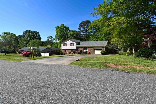 204 York Dr, Gaffney, SC, 29340-3631 | Card Image