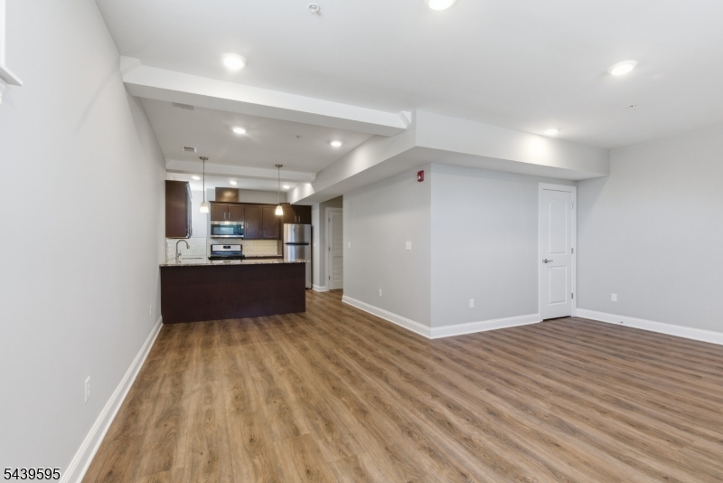 Residential Lease in Cranford Twp. 5