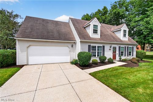 2793 Tinkers Ln, Twinsburg, OH, 44087-1883 | Card Image
