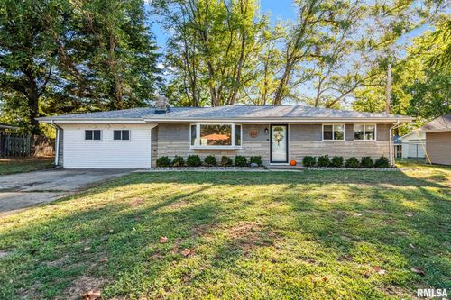 1 Birch Dr, Chatham, IL, 62629-9714 | Card Image