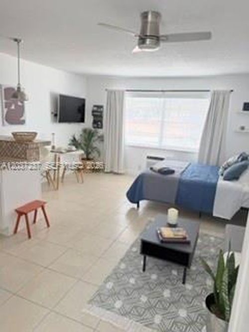 203-13 Ne 2nd Ave, Dania Beach, FL, 33004-4823 | Card Image