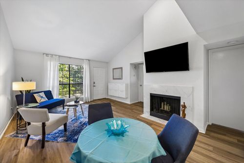 128-1880 White Oak Dr, Houston, TX, 77009-7569 | Card Image