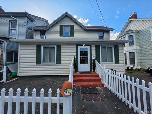 22 Westside Ave, Haverstraw, NY, 10927-1131 | Card Image