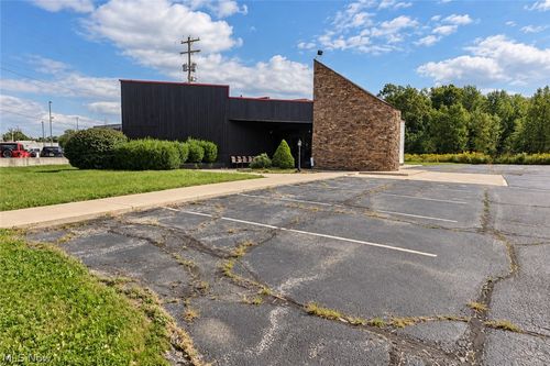 3271 Barber Road, Barberton, OH, 44203 | Card Image