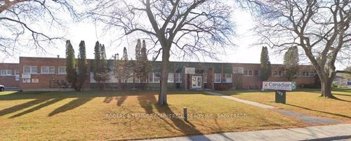 102 Fraser St, Kingston, ON, K7K2J2 | Card Image