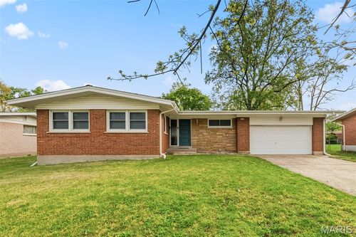 2100 Argo Drive, Florissant, MO, 63031 | Card Image