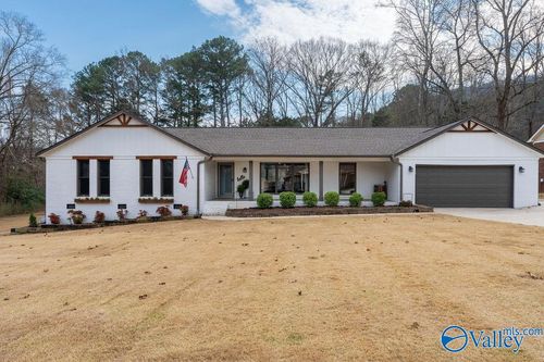 106 Simmons Dr Se, Owens Cross Roads, AL, 35763-9780 | Card Image