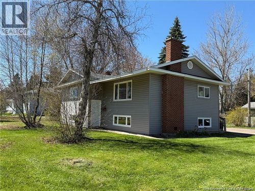175 Sussex Ave, Riverview, NB, E1B3A8 | Card Image