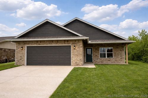 114 Sooner Dr, Stroud, OK, 74079-2221 | Card Image