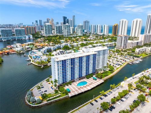 1628-400 Kings Point Dr, Sunny Isles Beach, FL, 33160-4776 | Card Image