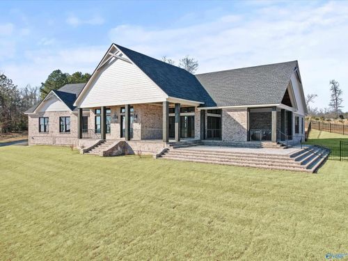 210 Legendary Dr, Guntersville, AL, 35976-4103 | Card Image