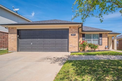 9844 Sparrow Hawk Ln, Fort Worth, TX, 76108-4346 | Card Image