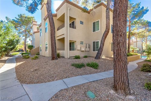 2018-3145 E Flamingo Rd, Las Vegas, NV, 89121-4352 | Card Image